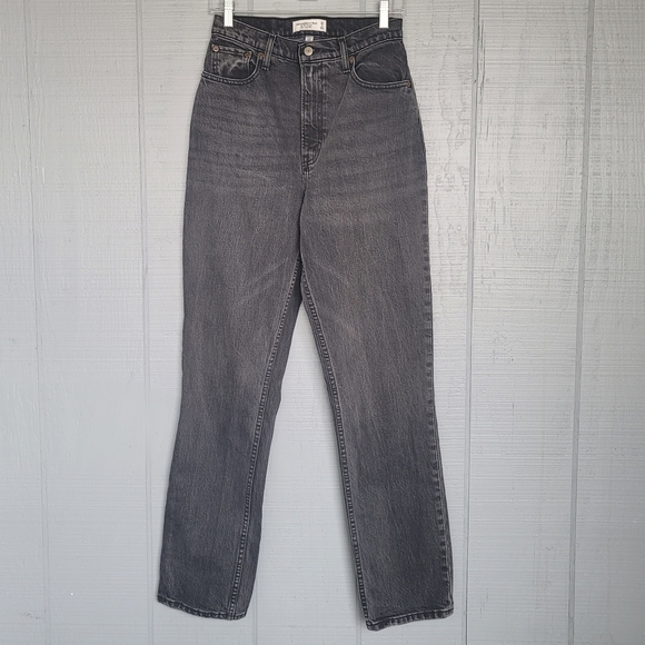 Abercrombie & Fitch Curve Love The 90s Straight Ultra High Rise. Size 26… - Picture 3 of 7